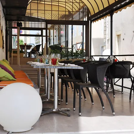 Hotel De France Auch